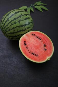 すいか すいか,カット,小玉の写真素材