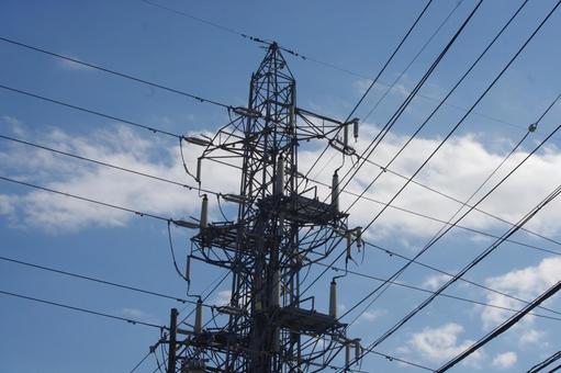 鉄塔と電線と青空　1 鉄塔,電線,青空の写真素材