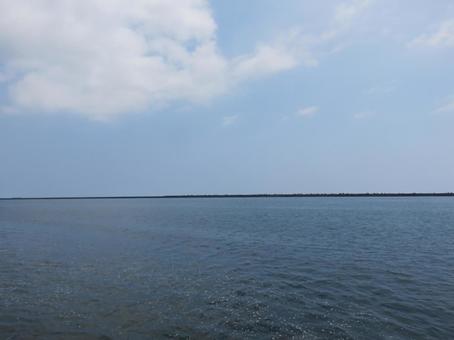 水平線 水平線 海,茨城県,鹿島港の写真素材