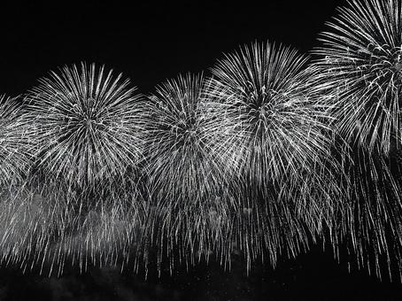 長岡まつり　花火の写真