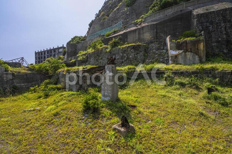 長崎の世界遺産軍艦島の廃墟群 長崎,世界遺産,軍艦島の写真素材