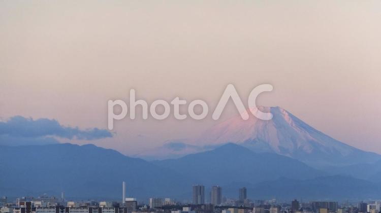 朝の街と富士山 富士山,朝,山の写真素材