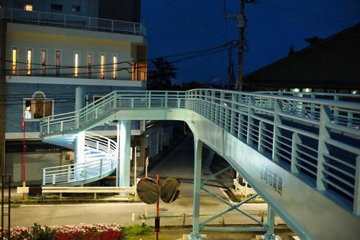 夜の通り 夜の通り 夜,通り,街並みの写真素材