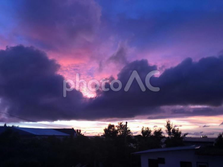 夕景 日暮れ,空,暁の写真素材