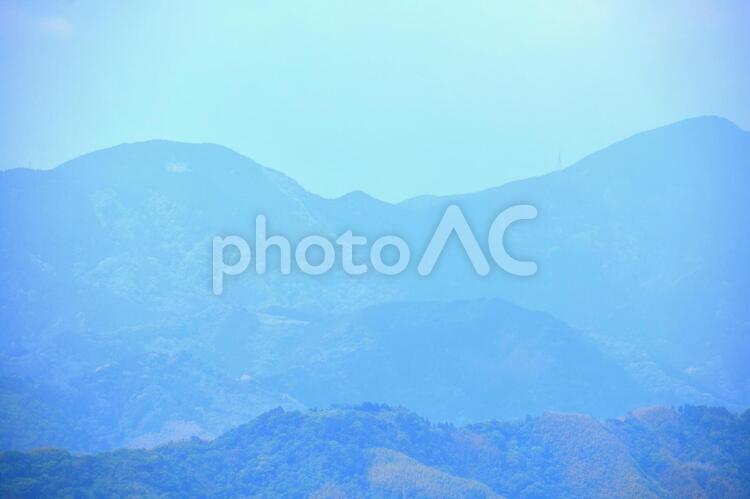 遠くに霞んで見える山々　静岡県 遠く,山々,山脈の写真素材