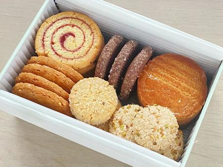 Cookie tins, JPG Cookie tins, cookie tin, cookie, saber, JPG