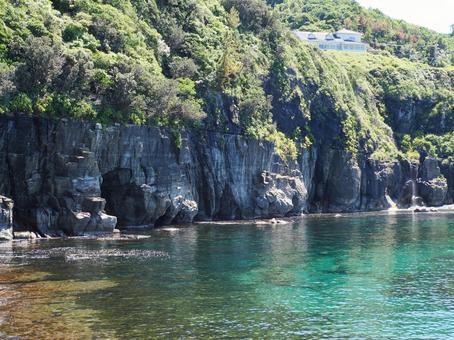 須佐ホルンフェルス　須佐湾の断崖絶壁 山口県,山口,萩市の写真素材