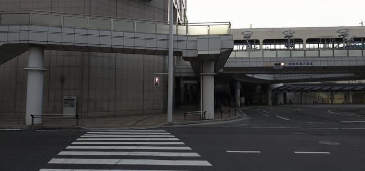 郡山駅の朝 郡山駅の朝 郡山駅,風景,空の写真素材
