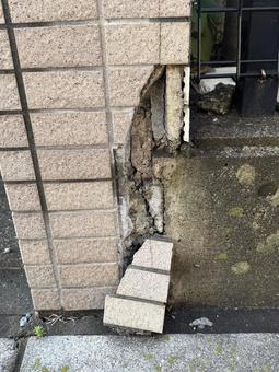 建築の瑕疵 建築の瑕疵,瑕疵,鉄筋の錆の写真素材