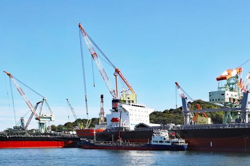 来島海峡造船所7 来島海峡,来島海峡大橋,しまなみ海道の写真素材