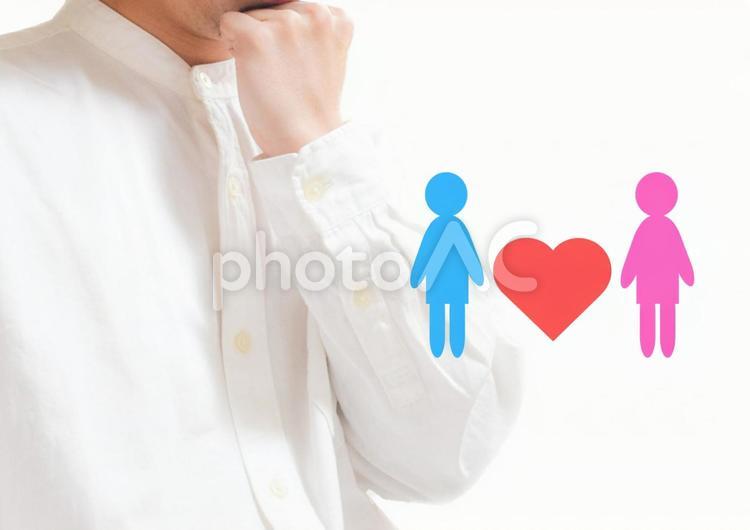恋愛について考える美容スタッフ 恋人,夫婦,結婚の写真素材
