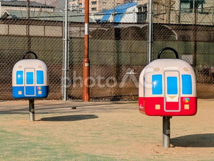 阪神電車の形をした公園の遊具 鉄道,交通,電車の写真素材
