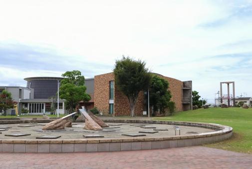 堺市立みはら歴史博物館と美原ふる里公園 堺市立みはら歴史博物館と美原ふる里公園 堺市立みはら歴史博物館,m・cみはら,美原ふる里公園の写真素材