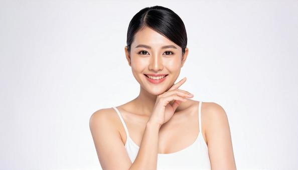 スキンケアする女性 保湿 美容 スキンケアする女性 保湿 美容の写真