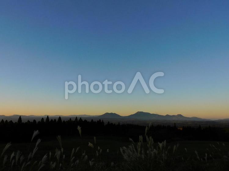阿蘇山が見える風景 阿蘇山,阿蘇,あその写真素材
