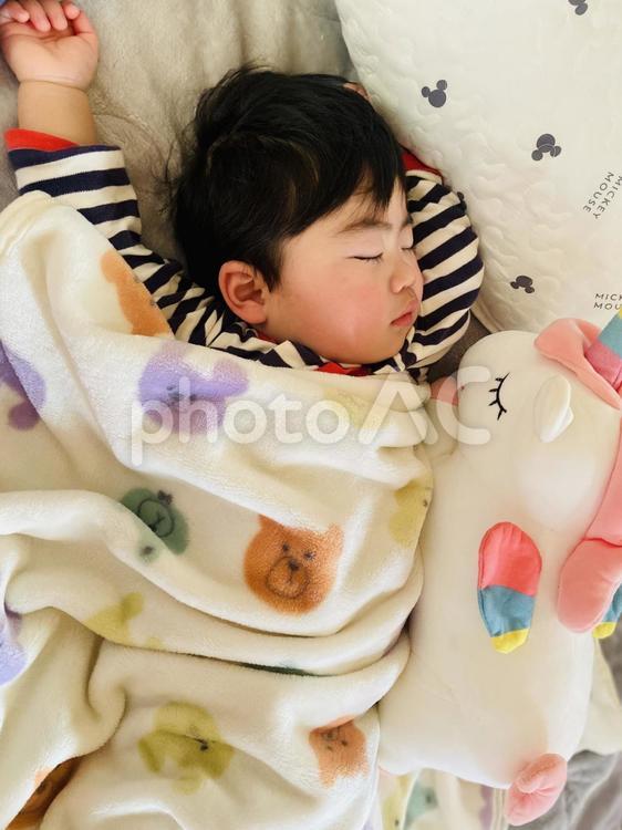 赤ちゃん　睡眠 こども,子供,赤ちゃんの写真素材