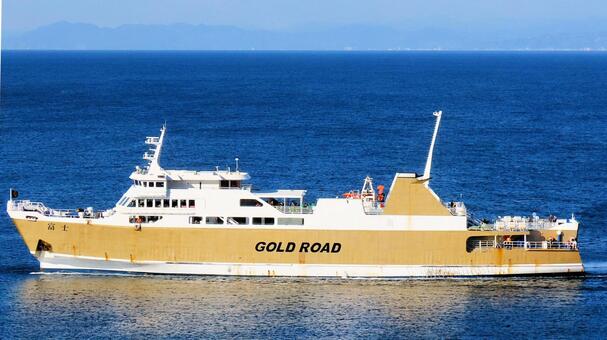 清水港から土肥港に向かう駿河湾フェリー 駿河湾フェリー,晩秋,ゴールドロードの写真素材