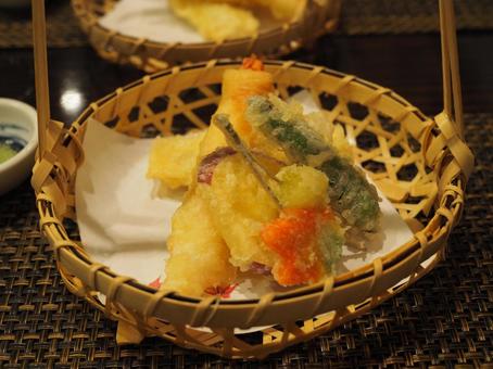 天ぷら盛り 天ぷら,えび,野菜の写真素材