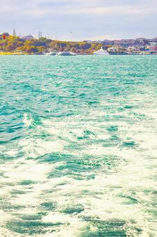 ボスポラス海峡から見るブルーモスク　２ ボスポラス海峡,クルーズ,ブルーモスクの写真素材