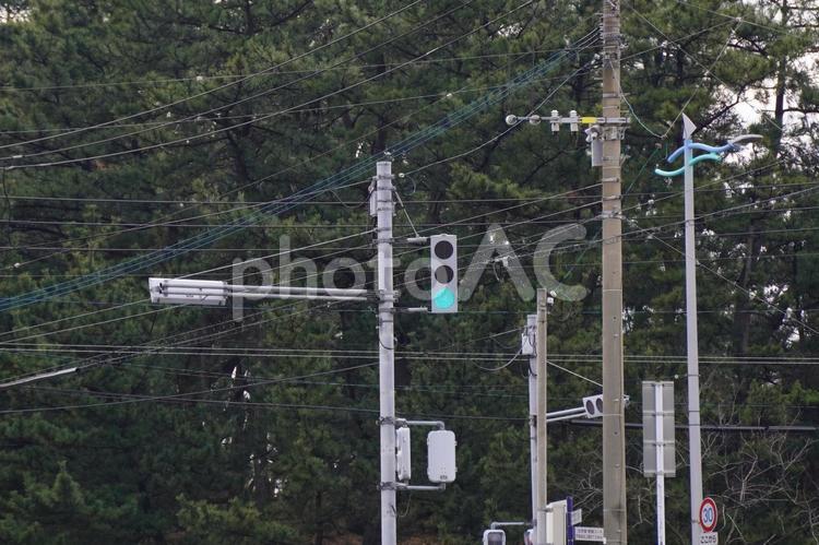 交差点の信号機 led,灯火,点灯の写真素材