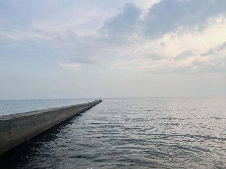 桟橋と海と空 桟橋と海と空 海,桟橋,空の写真素材