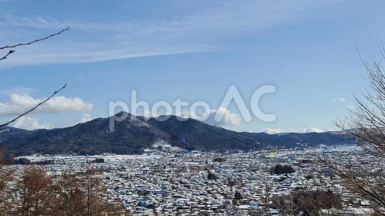 街を見渡す 街並み,田舎,雪の写真素材