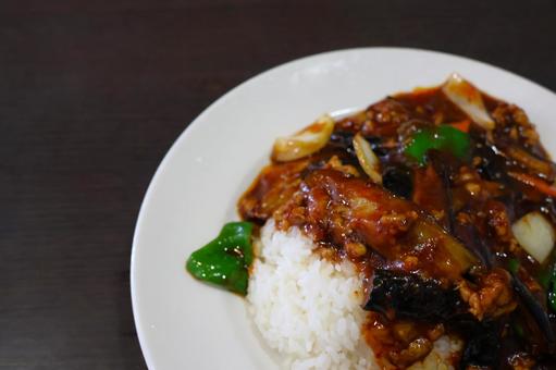中華料理店の極旨麻婆茄子丼 中華料理店の極旨麻婆茄子丼の写真