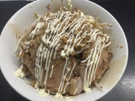 二郎系汁なし もやし,豚骨スープ,豚骨ラーメンの写真素材