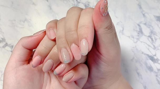 ヌーディカラーネイル ネイル,ジェルネイル,セルフネイルの写真素材