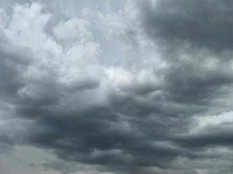 曇空のイメージ_51(不安定な空模様) 曇空のイメージ_51(不安定な空模様) 雲,空,曇りの写真素材