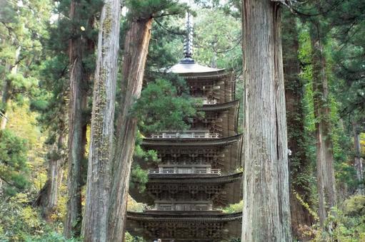【風景写真】山形／羽黒山の風景 羽黒山,五重塔,出羽三山の写真素材