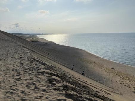 鳥取砂丘の空と海 海,砂,自然の写真素材