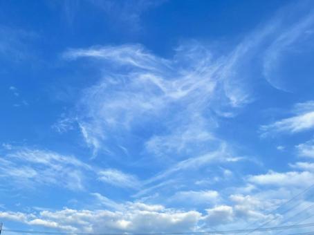 雲のある夕空 雲のある夕空の写真