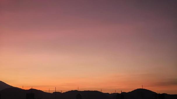 真っ赤な夏の夕日 真っ赤な夏の夕日の写真