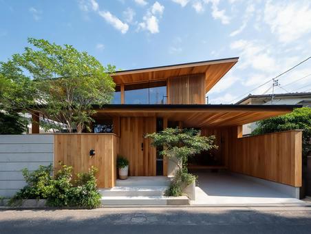 木の温もりを活かした現代的な和モダン住宅 木の温もりを活かした現代的な和モダン住宅の写真