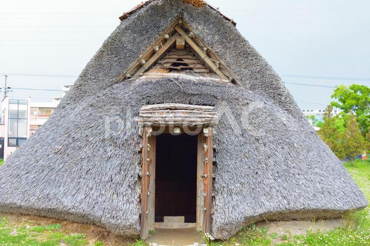 竪穴式住居 弥生時代の住居 No 写真素材なら 写真ac 無料 フリー ダウンロードok