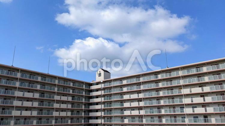 きれいな青空と建物 青空,建物,風景の写真素材