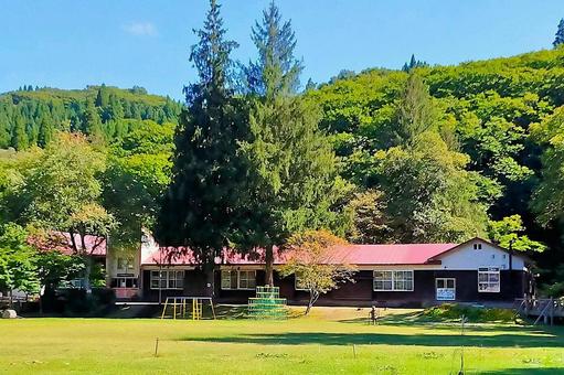 旧中滝小学校とその周辺42 中滝ふるさと学舎,旧大湯小学校田代分校中滝校舎,旧中滝小学校の写真素材
