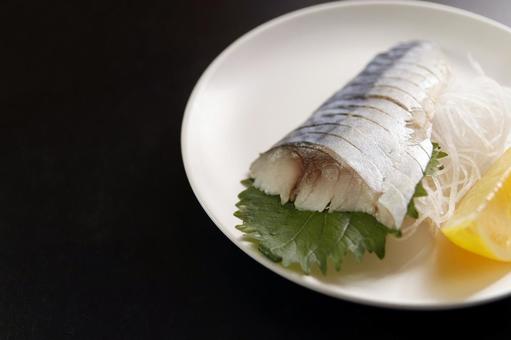 しめ鯖の和風盛り付け しめ鯖の和風盛り付け しめ鯖,刺身,魚の写真素材