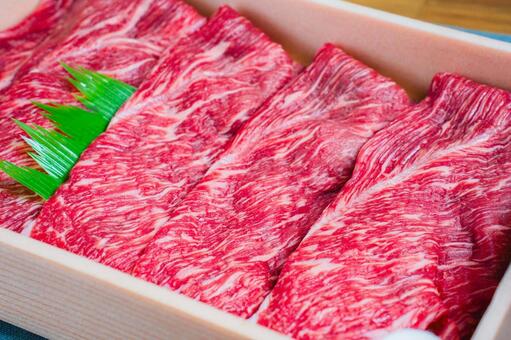 神戸牛の肩肉スライス 神戸牛,肩肉スライス,すき焼き用の写真素材