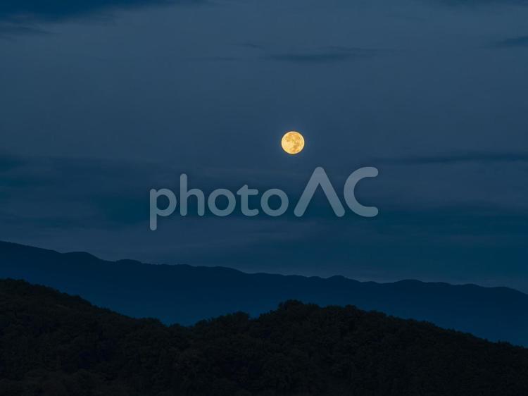 美しい中秋の名月 風景,空,ひかりの写真素材
