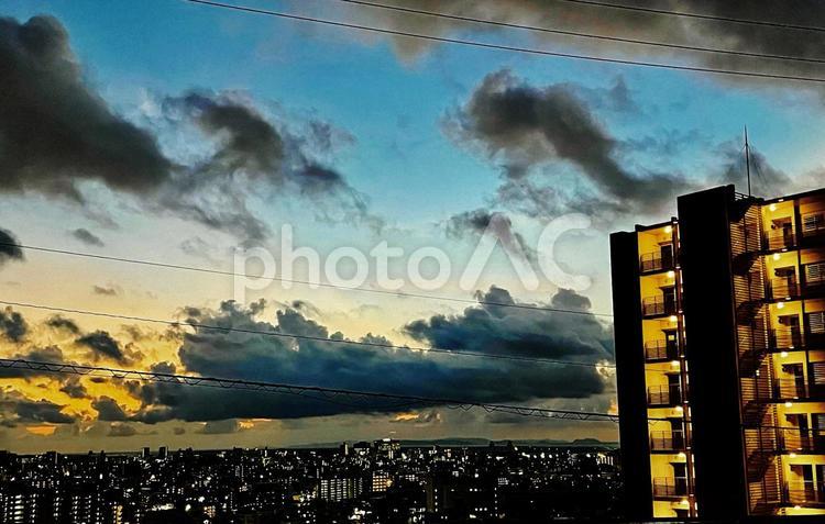 夕日素材＿高層マンションからの夜景 夜景,夜,ビジネス街の写真素材