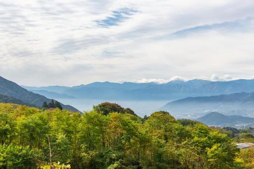 大菩薩ライン(国道411号)からの眺望2 大菩薩ライン,国道411号,山梨側の写真素材