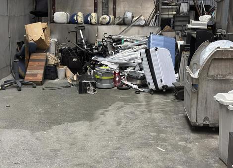 ガラクタ置き場 ガラクタ置き場の写真