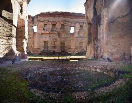 浴場跡の円形構造 遺跡,円形,石積みの写真素材