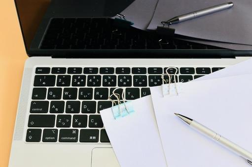 Photo, business image, desk work, document preparation, 
