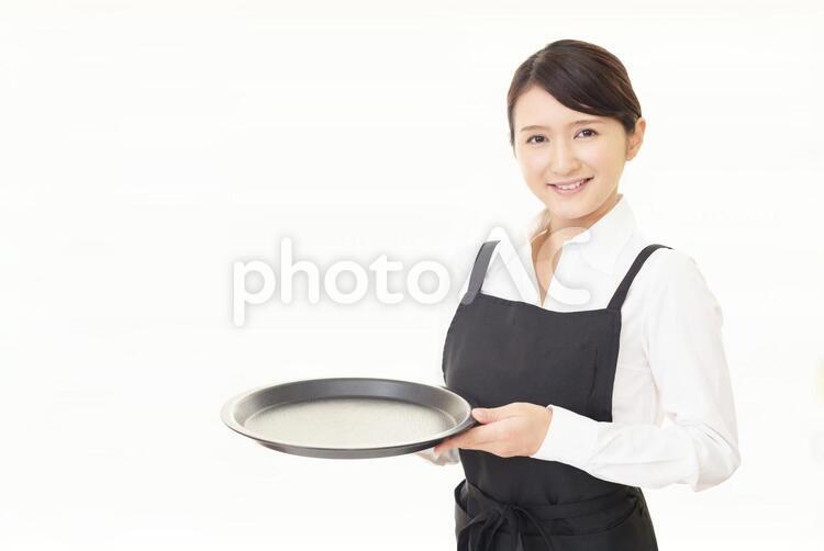 笑顔のウェイトレス 女性,女,ウェイトレスの写真素材