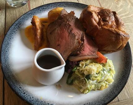 イギリスのパブ料理　ローストビーフ ロースト,ビーフ,パブの写真素材