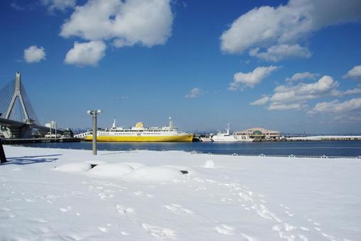 青い海の公園 青森市,海,公園の写真素材