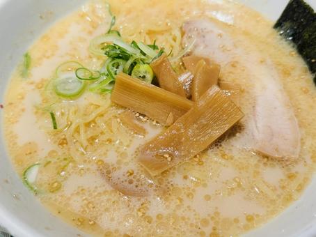 ラーメン ラーメンの写真